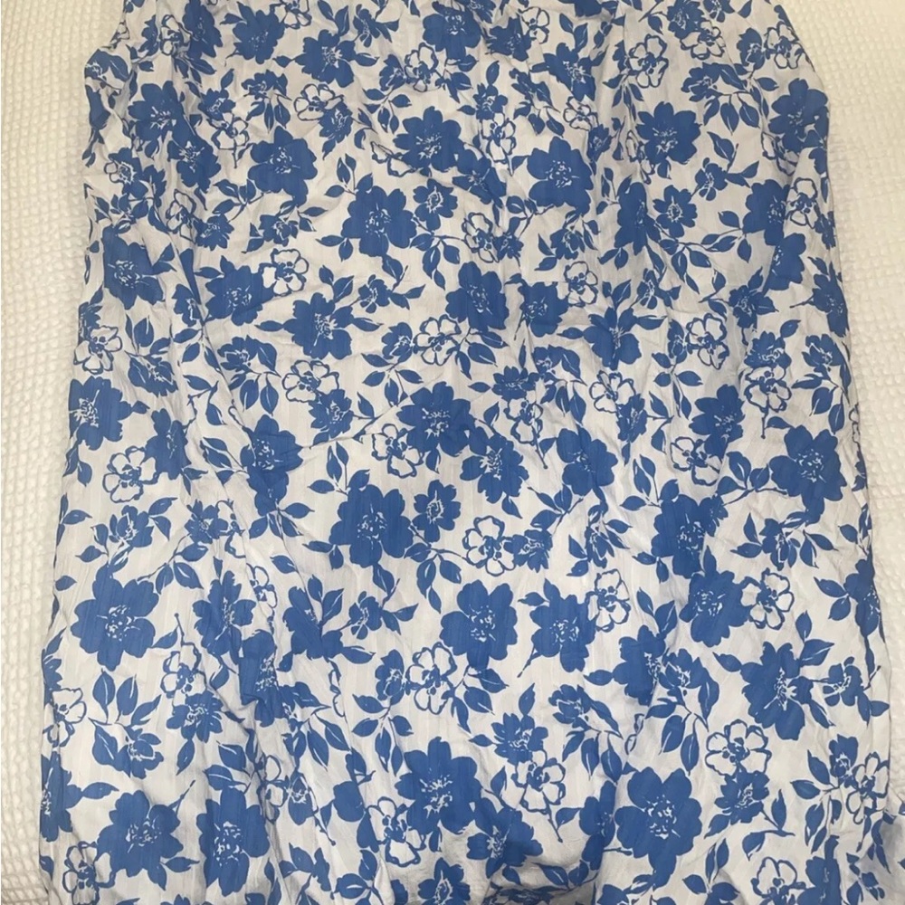 petal and pup midi skirt size medium New blue floral